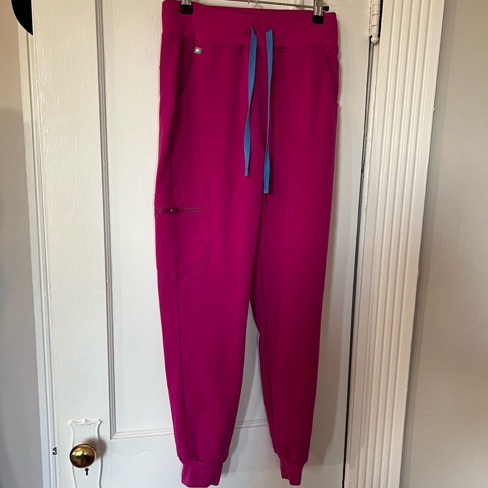 Figs High Waisted Zamora 2.0 jogger Scrub Pants Raspberry Sorbet